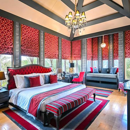 Palavra Resort Μανάμα Εξωτερικό φωτογραφία A bedroom at The Oberoi, Mumbai