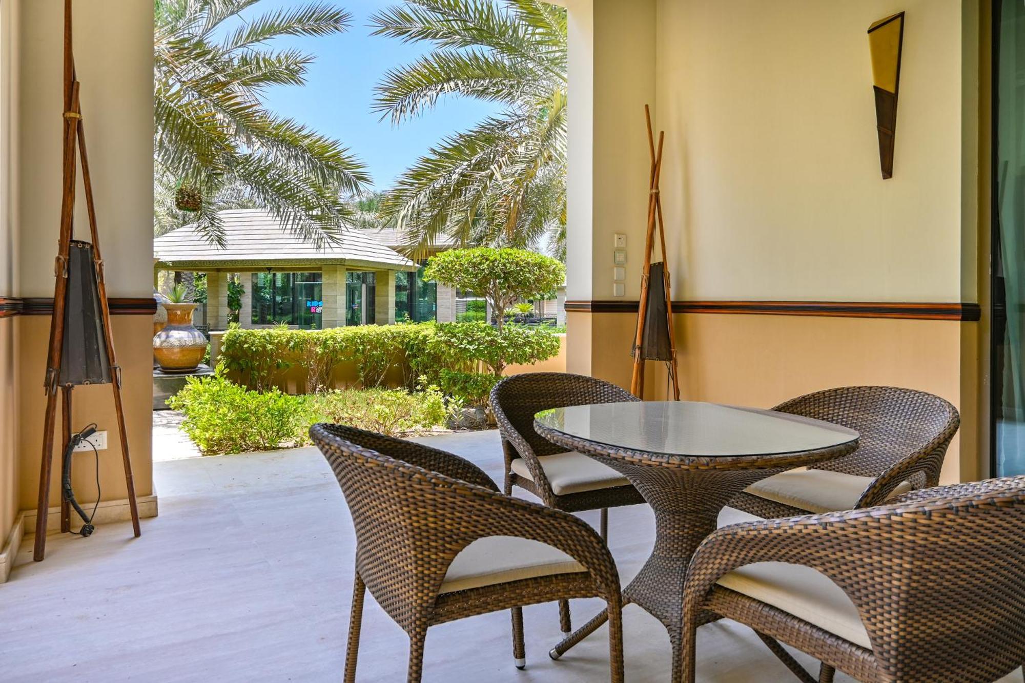 Palavra Resort Μανάμα Εξωτερικό φωτογραφία The Palm Beach Club